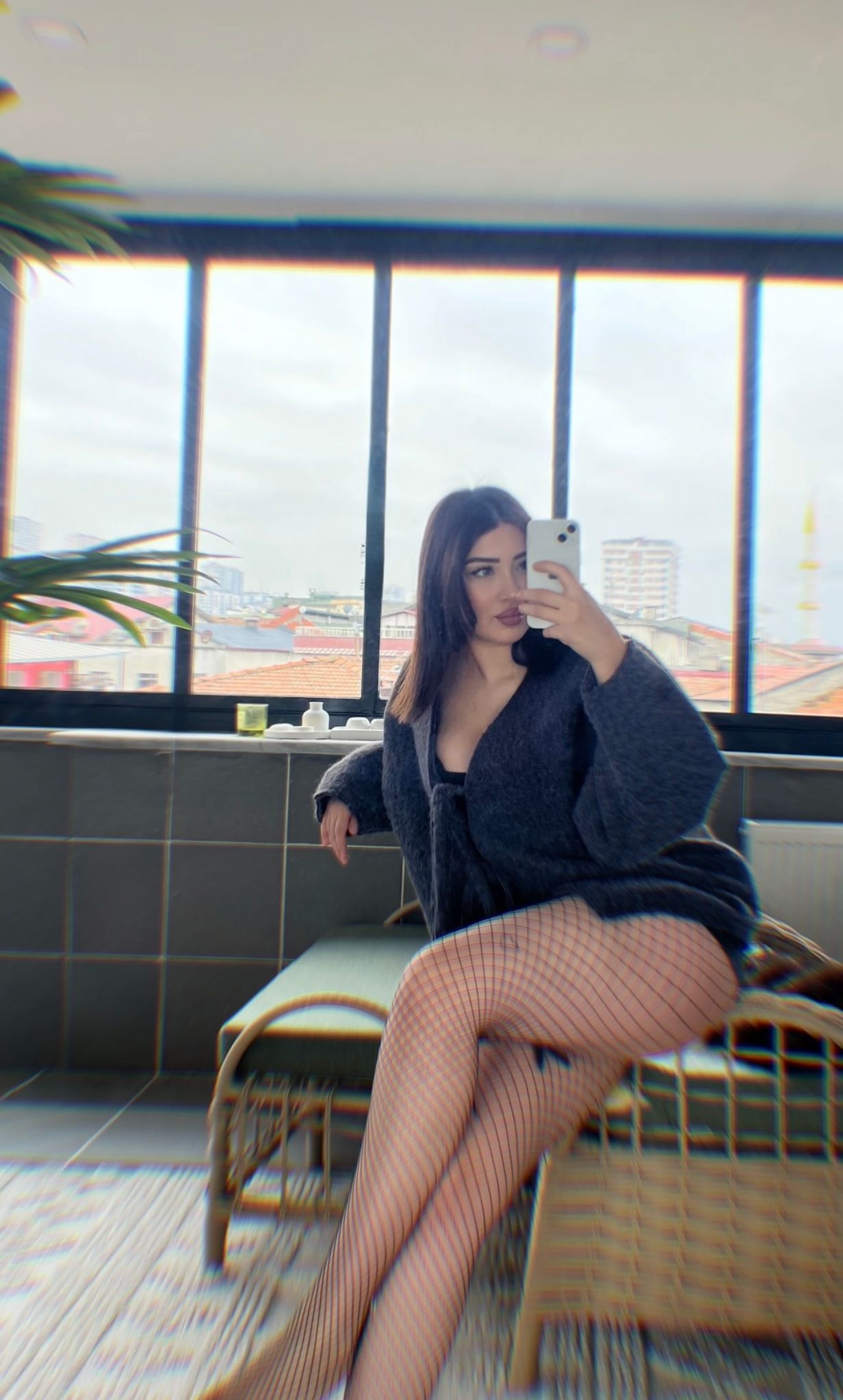 Baraj Düşünceli Bayan Escort Feyza